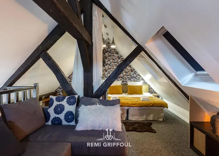 Le Phare Bleu Center & 2 To 4 Guests * Honfleur