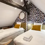 Daire Le Phare Bleu Center & 2 To 4 Guests Honfleur